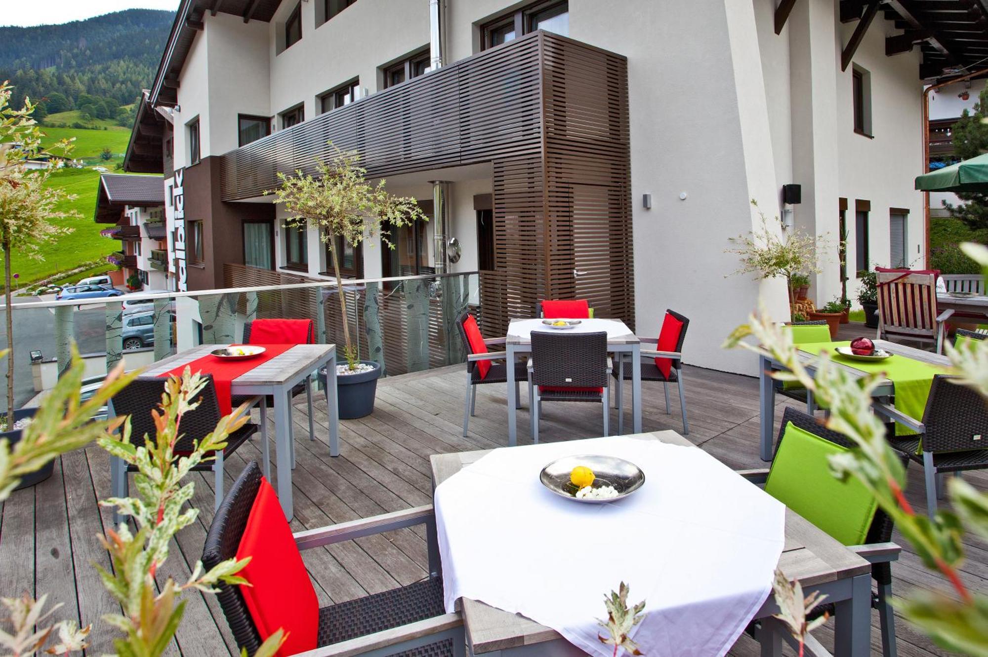 Hotel Talblick ซาลบาคฮินเทอร์เกลมม์ ภายนอก รูปภาพ