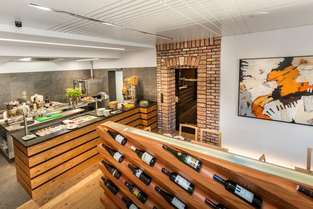 Hotel Talblick ซาลบาคฮินเทอร์เกลมม์ ภายนอก รูปภาพ
