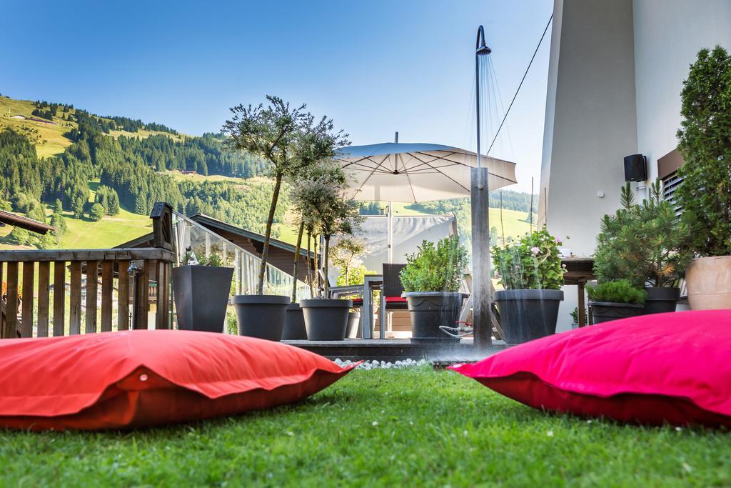 Hotel Talblick ซาลบาคฮินเทอร์เกลมม์ ภายนอก รูปภาพ